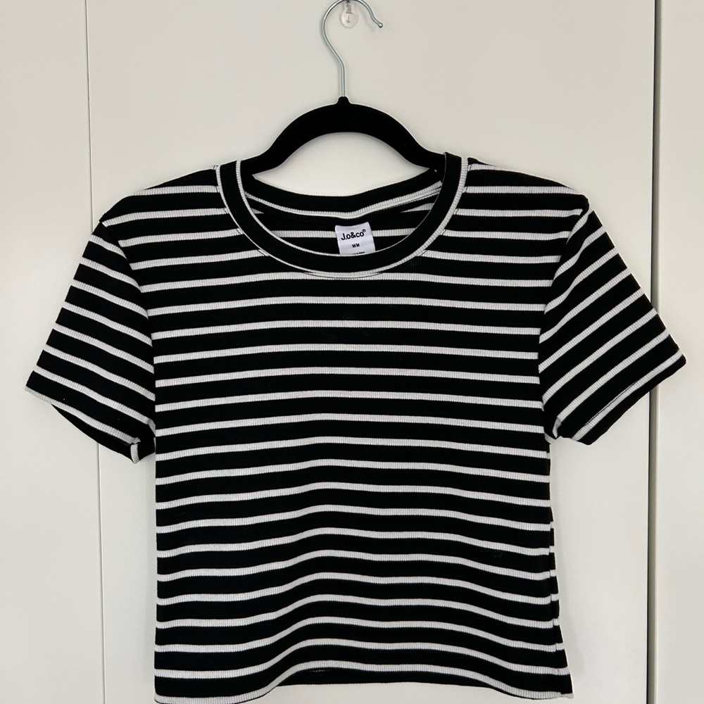 BN J.o&co Black and White Striped Top